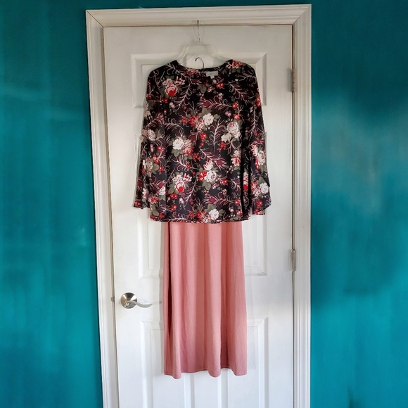 Loft Petite Women's Top Medium Black - Picture 15 of 16